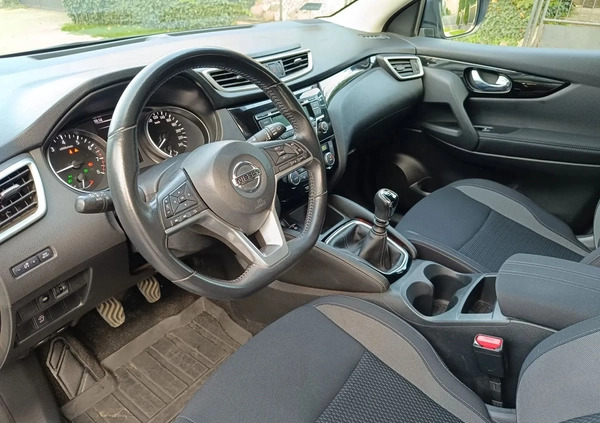 Nissan Qashqai cena 69900 przebieg: 74000, rok produkcji 2020 z Lipno małe 781